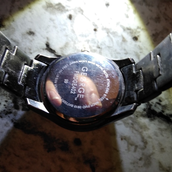 George Mens Watch - Picture 2 of 5